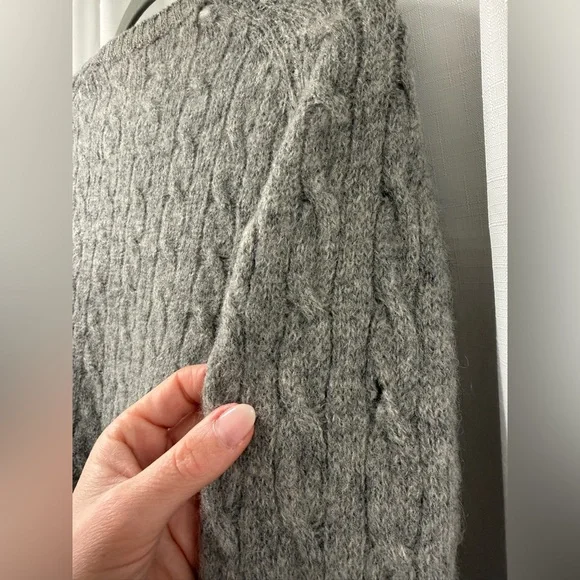 Vintage Lady Clansman Gray Cable Knit Wool Cardigan Size L - Picture 4 of 7